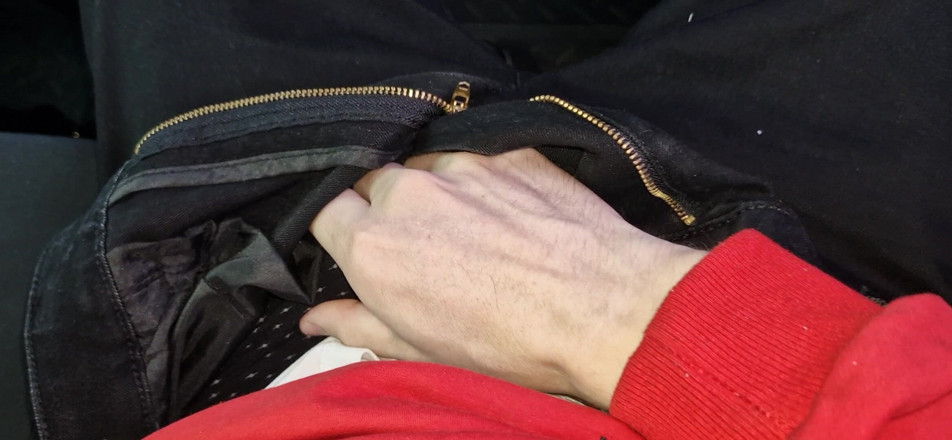 ArchiRusik: Aku diusir sama sopir taksi, kaget! Aku ngocok sopir taksi...