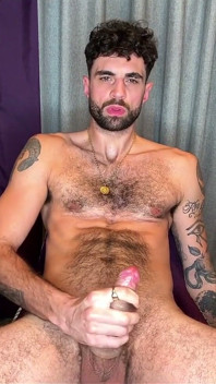 Poprvé pomocí mužského masturbace Oy My Big Cock