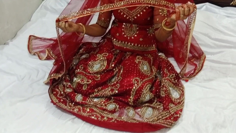 Evasexy02: Malam pertama malam pernikahan pasutri india, video seks pasangan romantis