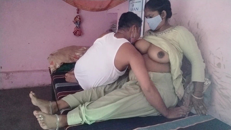 Yourgeeta8899: 带继母去 oyo 并狠狠地操了她