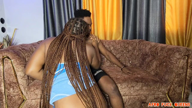 Afro fuck queens: Він перервав моє відео в прямому ефірі, щоб трахнути і кінчити мені на все обличчя