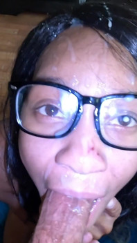 Si jalang eboni dapat pancutan muka yang kucai lagi