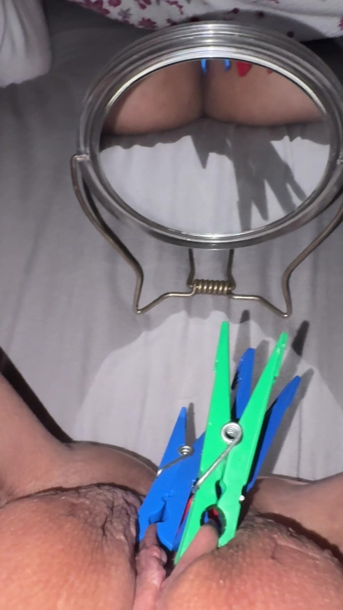 HureJacqueline: Remove Clothespins on Command