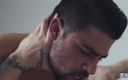 Men network: Мужчины - татуированный ебарь William Seed стонет от удовольствия, когда его трахает горячий мужик