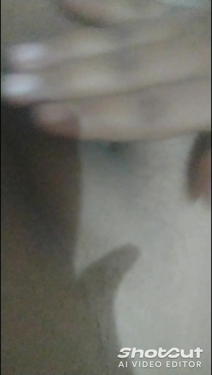 Dr_doom21: Desi Bhabhi Ji Bani Desi Randi Hui Chut Me Khujli...