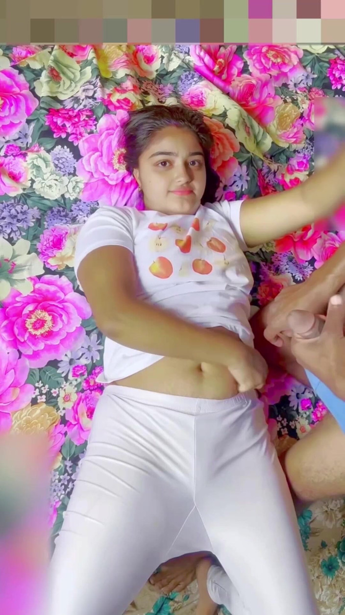 Your_aisha: 아름다운 인도 인도 소녀 쪼이는 보지 섹스, XXX 섹스 비디오 첫 섹스