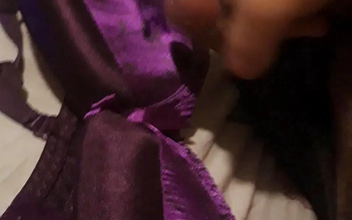 SingerMask: Cum on wife bra