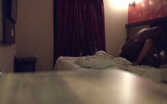 Trisha Hotness: Cam2 đụ nhà truyền giáo mạnh bạo đập vào âm hộ của cô ấy