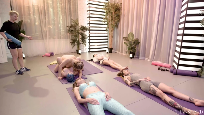 Transfixed ADULTTIME: Transfixed - Hot Trans Yoga Instructor Emma Rose Fucks Jewelz Blu...
