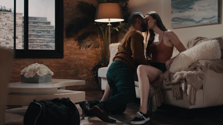 Transsensual: TS Cheaters 3 Scene 2: She Needs It!