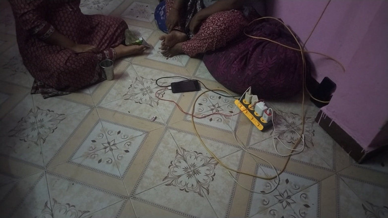 Tamil lesbian: Desi Tamil Bercakap Kotor di rumah