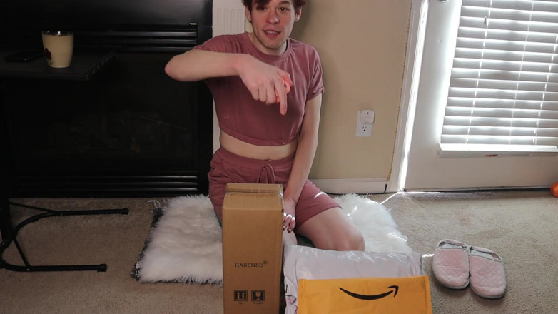 Little Fenne: Littles ASMR opening birthday presents with Little Fenne