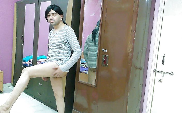 Cute &amp; Nude Crossdresser: Tatlı kadın kılıklı travesti kadın çocuk tatlı lolipop sadece üvey kız kardeşinin...