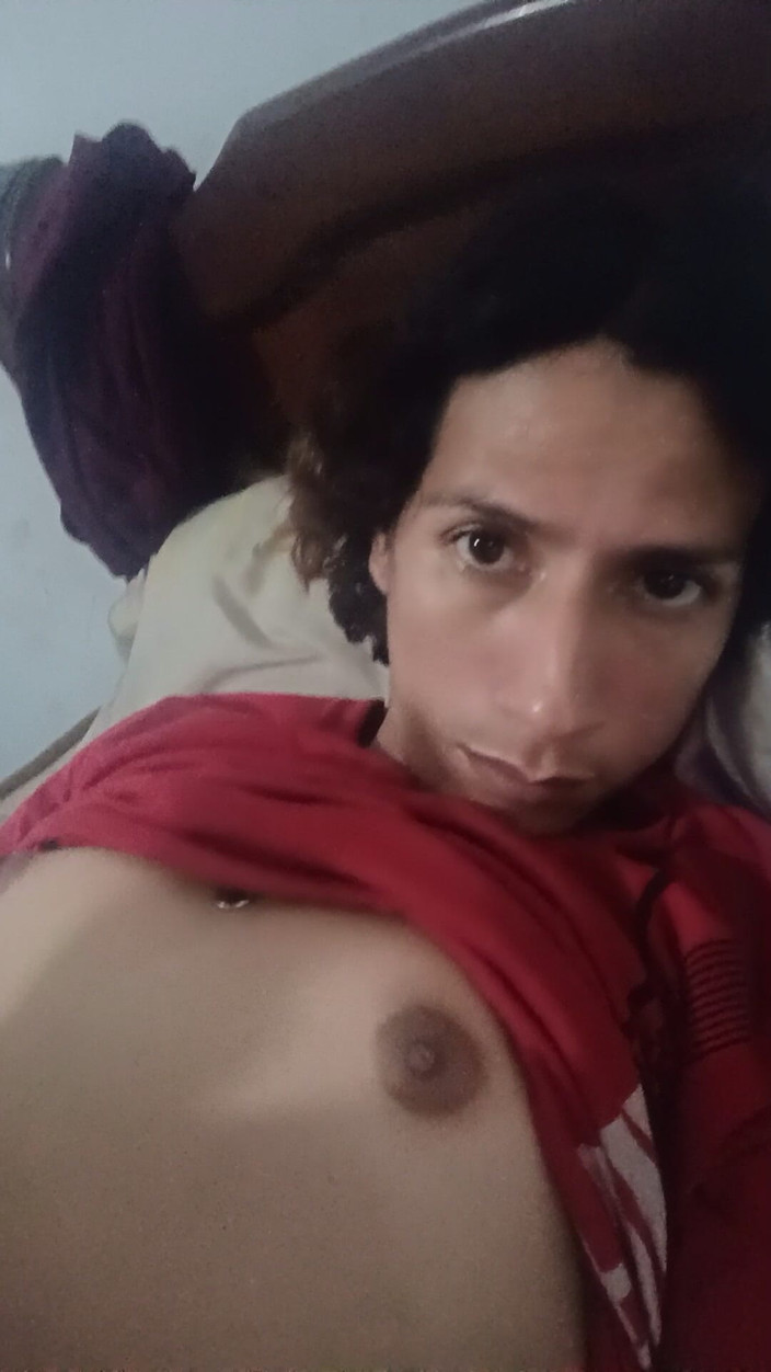 Femboy from Colombia: Сосать его вкусно при каждом движении