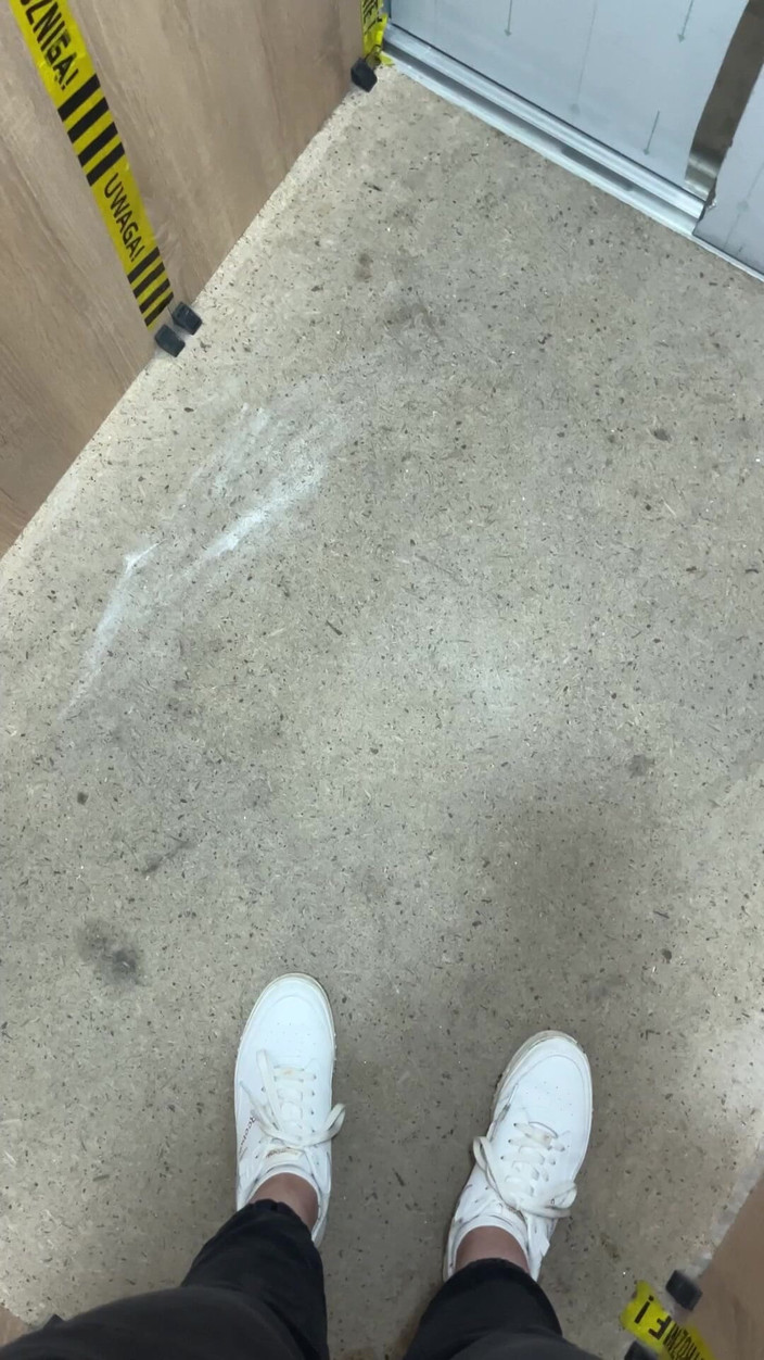 Feet: Marcher En Chaussures De Sport