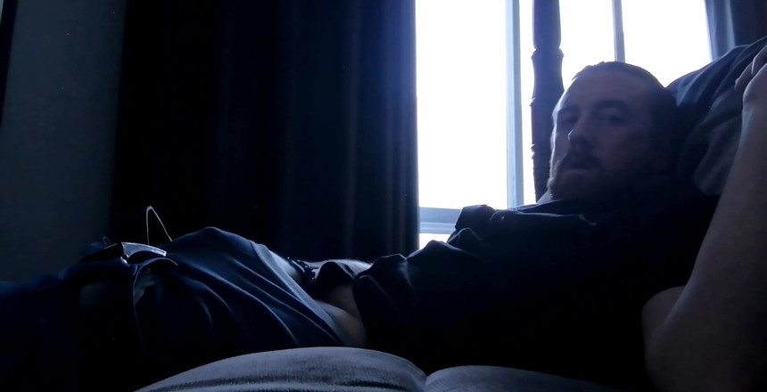 Dirty Talking Guy: 딸딸이 벗는 지침에 따라