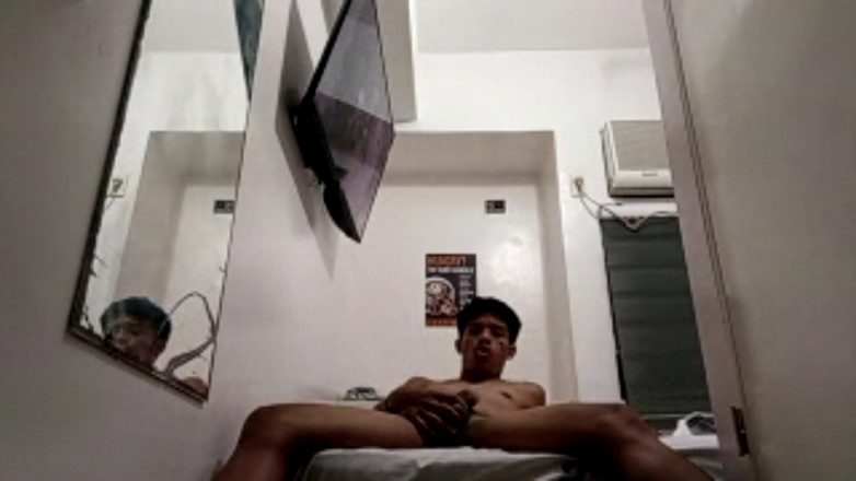 Jameson Official: Twink Filipino Masturba Su Palpitante Polla En Hotel 2