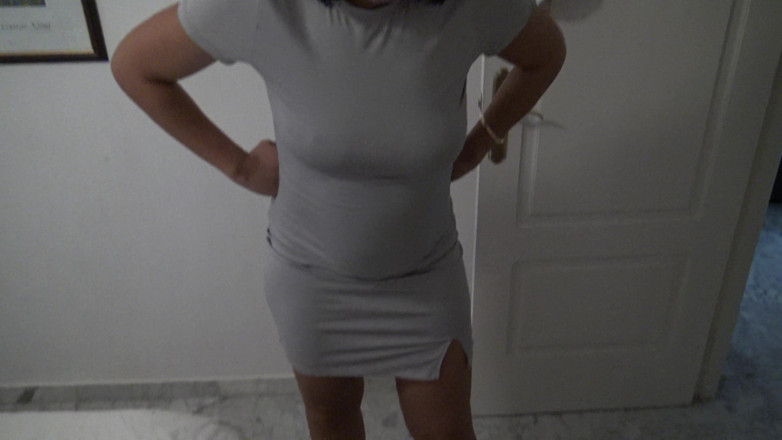 Stepmom Susan: Geiler stiefsohn bat mich, in mein höschen zu kommen, nachdem...