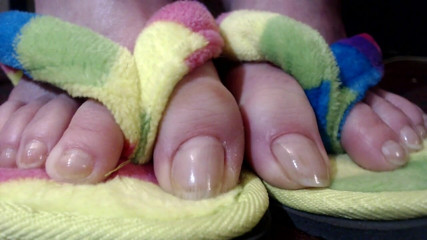 Abby Anna: Long natural toenails flip flops