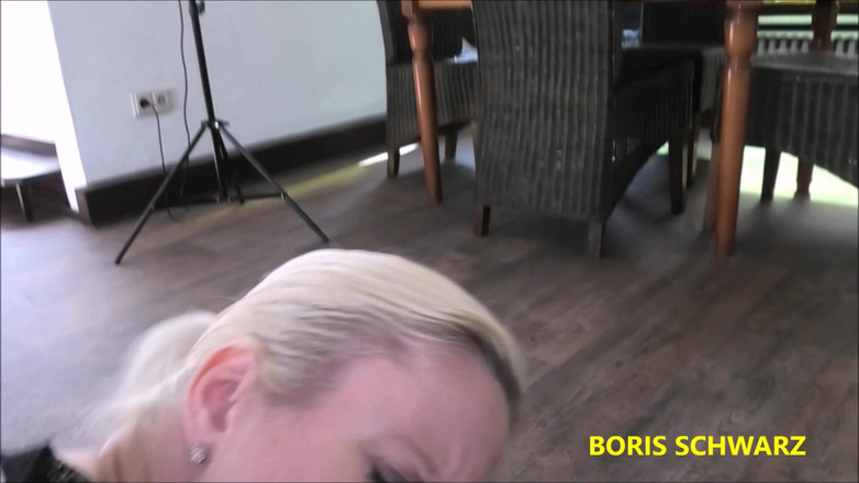 Boris Schwarz Studio: Boris Schwarz: Anales Casting Mit Naturgeiler Blondine