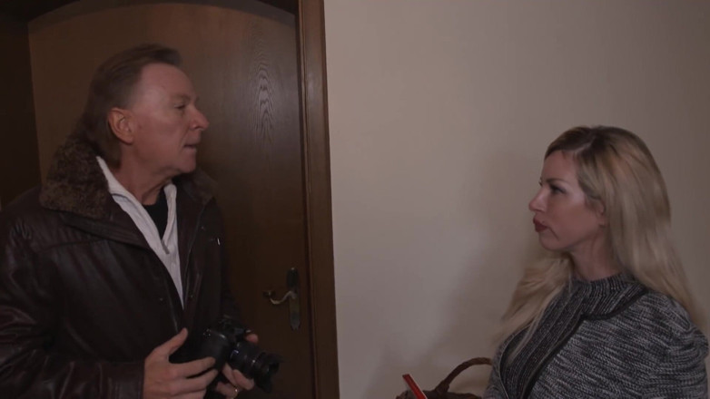 German Porn: 야외에서 섹스하는 늙은 아빠와 십대 금발