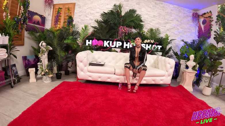 HookUp HotShot-BTS: Bts - Alexa Chains and Nade Nasty