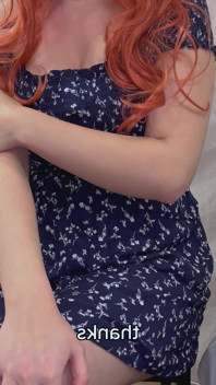 Těhotná teenagerka jezdí na ptákovi a užívá si to