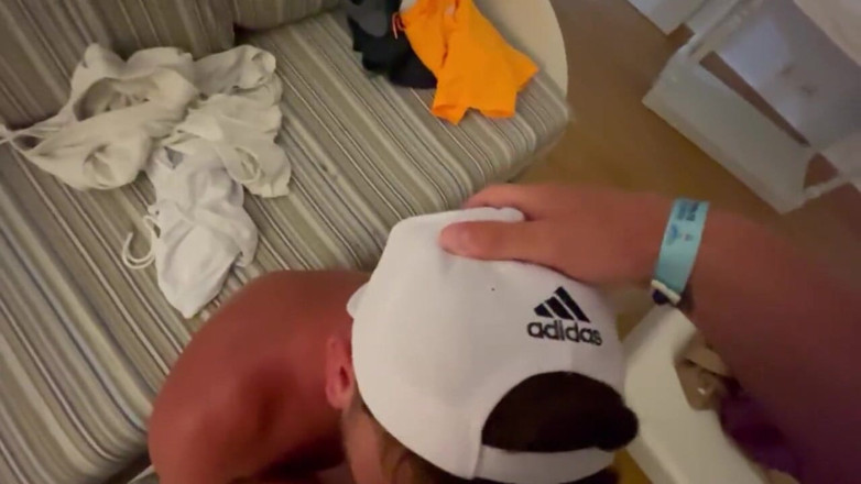GlennandSonny: Blowjob percutian