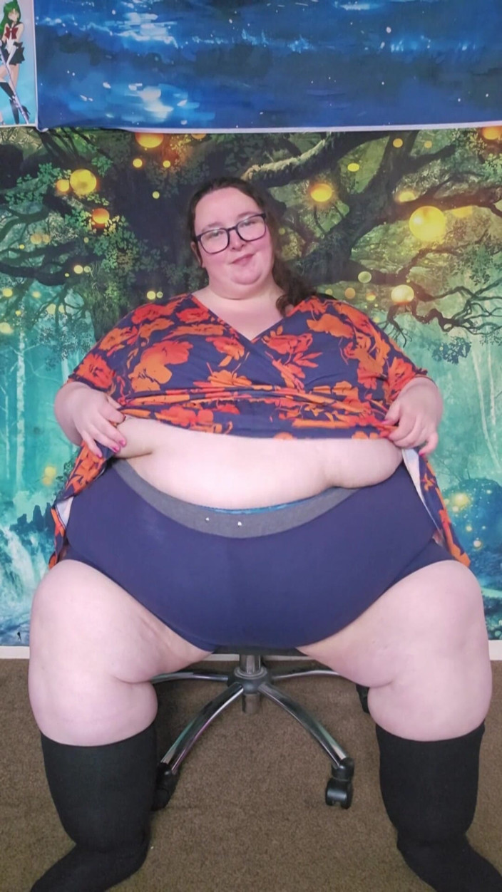 SSBBWLadyBrads: Жиробасина приготовься со мной, часть 2, толстое тело