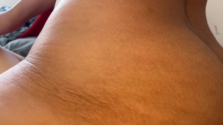 Onlyporn2023: Hanya gunting sampai klitorisnya rusak