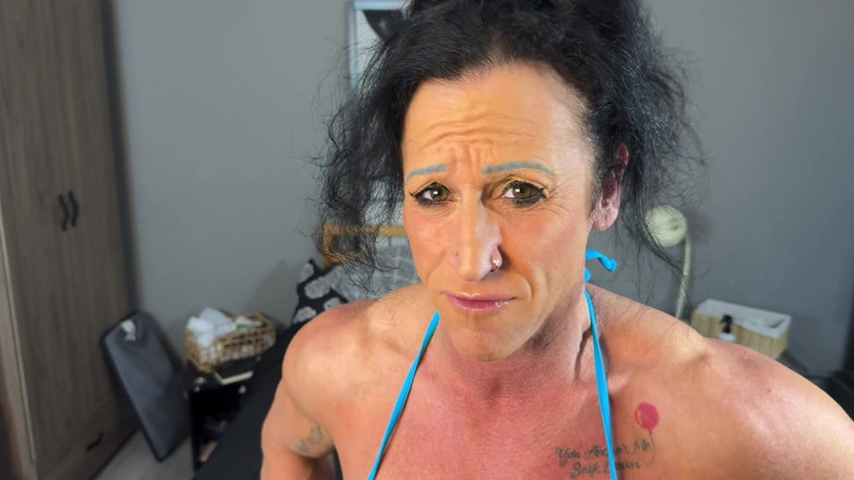 Kandylegsxxx: Kandy's Cuck Vitamins Eating Gummy Losers