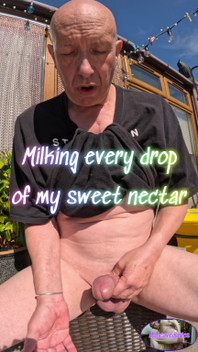 Just a Moment on a Hot Summers Day and Enjoy Your Cumlicous Cum