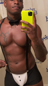 Tôi có thể phục vụ bàn của bạn không?