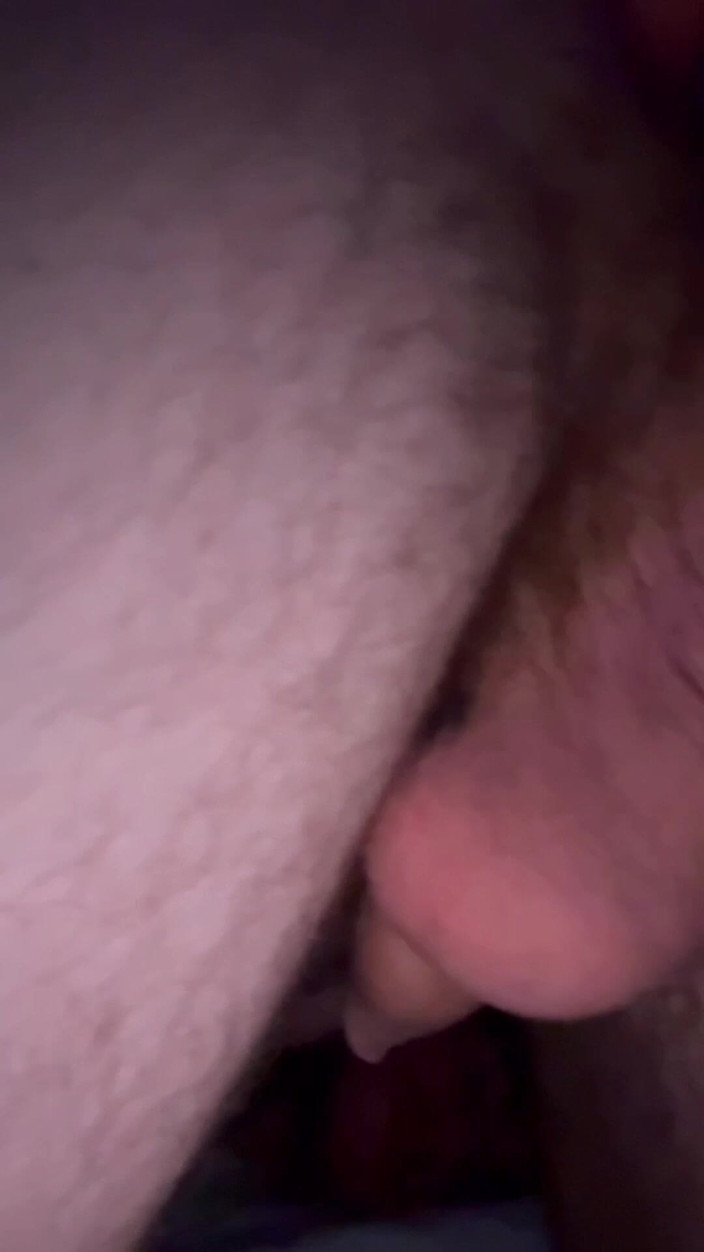 XLNicoo: Giocare con il mio culo finisce in sborrata sotto la...