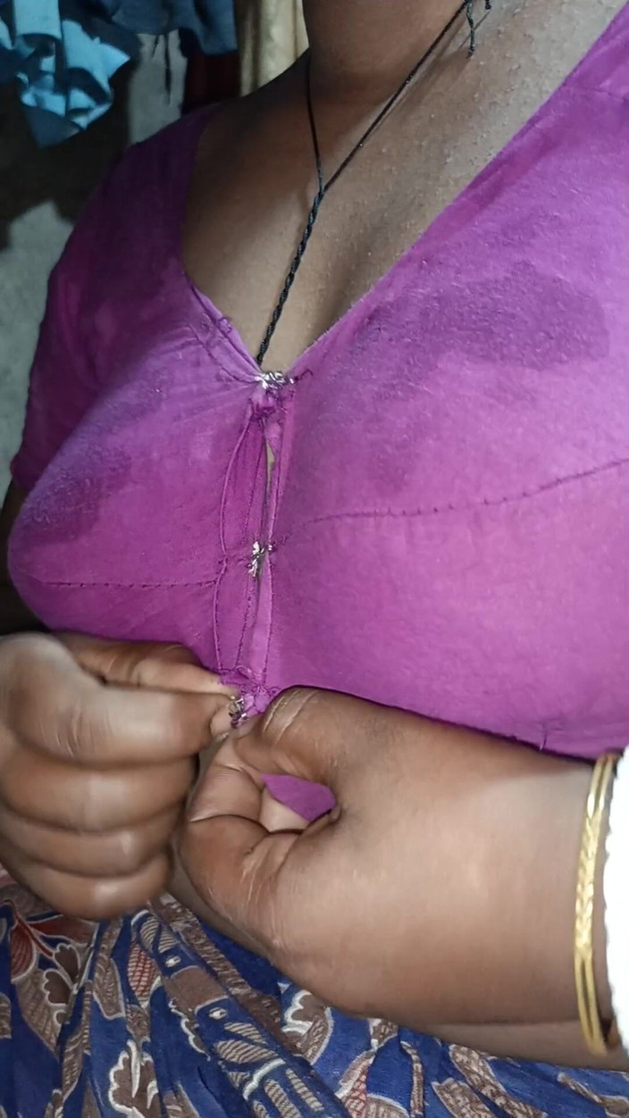 Monika Bhabhi: 달콤한 시누이