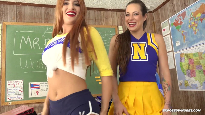 Exposed Whores Media: Повії Riverdale смокчуть член в класі