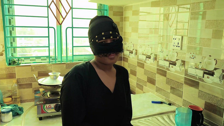 HottyKisku02: Desi styvsyster knullar i köket Viral XXX Video Bangla Talk