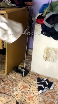 Pantatku dientot habis-habisan sama kontol raksasa pria kulit hitam sampai lubangnya menganga lebar