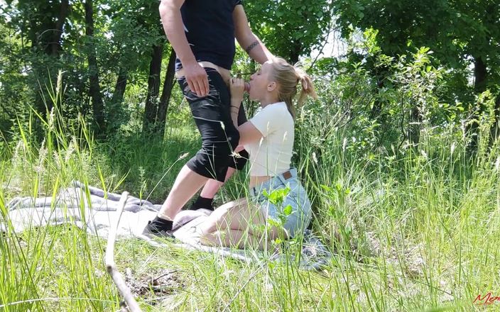Meri-Mouse: Šel jsem do lesa na houby a našel jsem penis