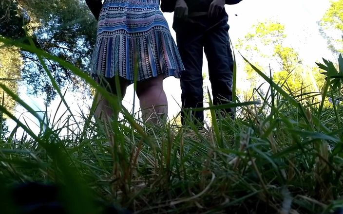 OurFetishLife: Trzymaj się seksownego tyłka swojej teściowej, podczas gdy ona szarpie...