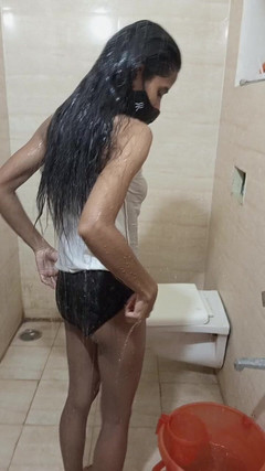 CollegeTeenCouple: Telugu Pilla Nude Bath Show, College Teen Girl Navel Show