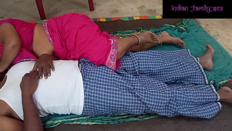 Indian IFS: 继母一大早就诱惑继子