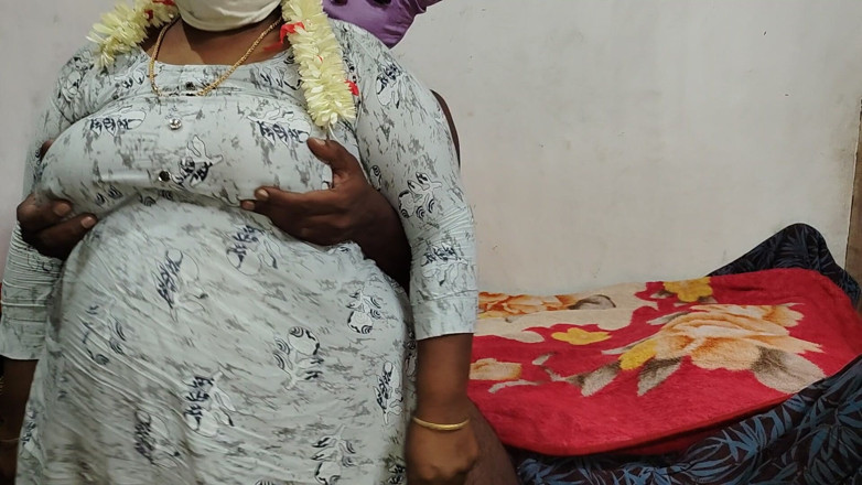 Santhi89: Indian Aunty Hard Fucking in Pusssy Big Black Cock