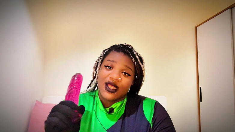 Gothic goddess domination mode: Shego Knows Your Secret: Bi Encouragement Femdom