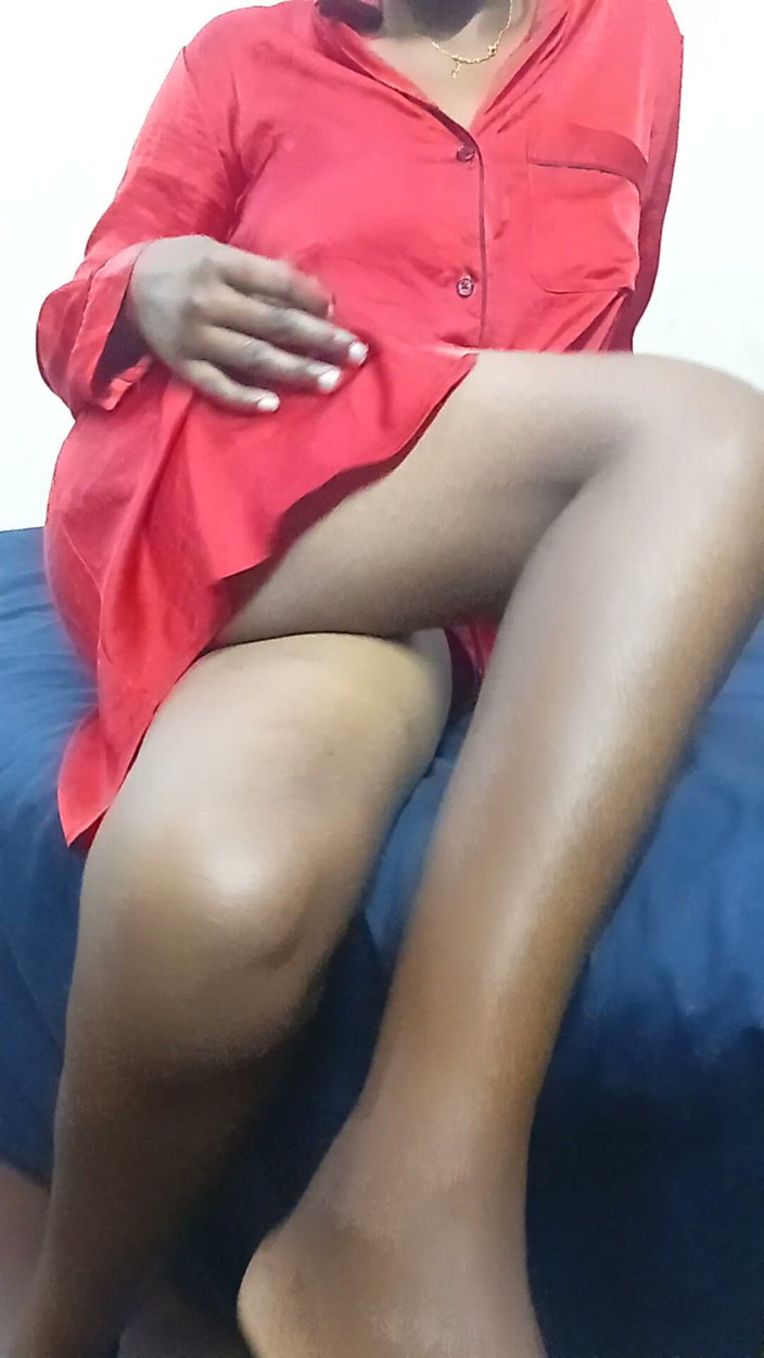 Dericky22: Short-haired Black Woman with Desire