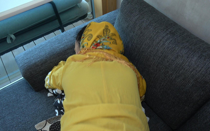 Amateur Homemade Porn: Eigengemaakte seks met moslima Arabische stiefmoeder met grote kont in...