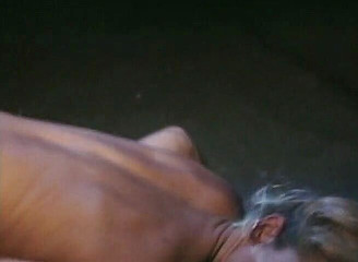 Alfacontent: 漂亮的金发婊子阴户被坚硬的鸡巴舔和钻