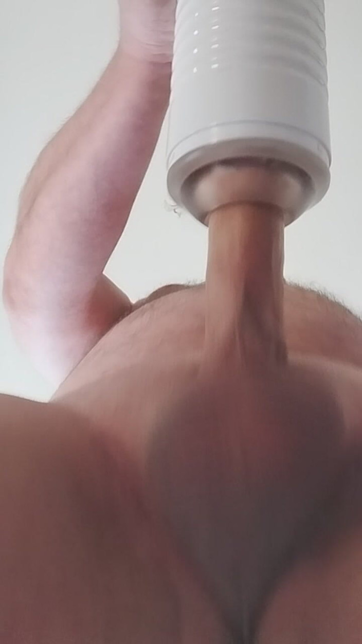 Spongebob1986: Masturbator
