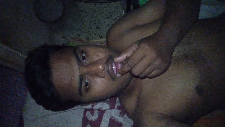 Sweet Indian cock: Ragazzo indiano moglie massaggio figa con olio parte-1