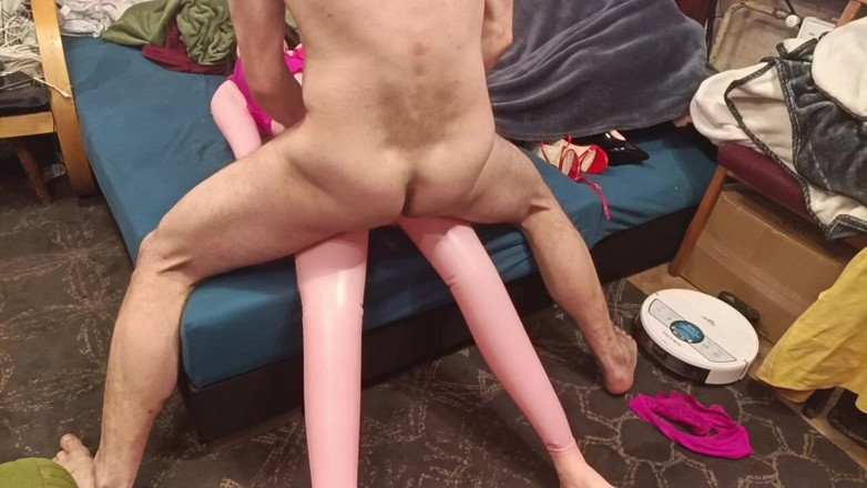 kickerscooter: 신디에게 스쿼팅